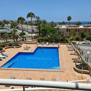Borinquen Only 280 Meters To The Beach, Balcony With Sea View, Heated Pool, Wifi Playa de las Americas (Tenerife)